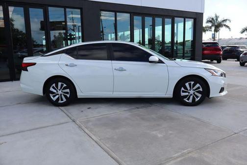 Glacier White 2020 Nissan Altima S FWD