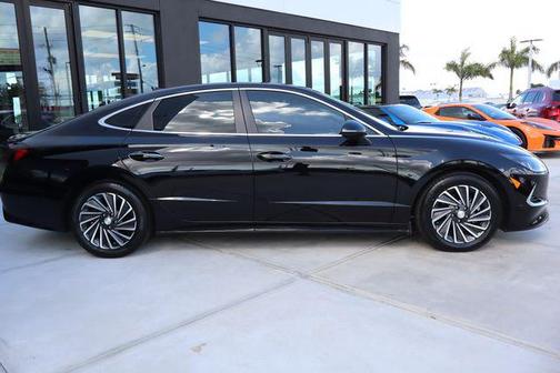 Onyx Black 2023 Hyundai SONATA Hybrid SE