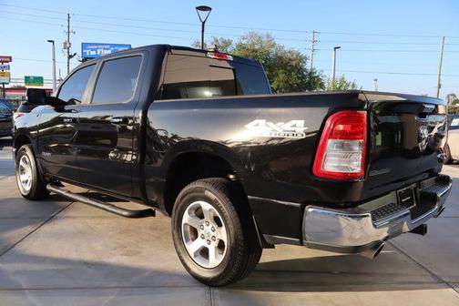 Diamond Black Crystal Pearlcoat 2019 RAM 1500 Big Horn