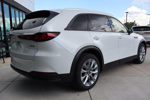 Rhodium White Premium 2026 Mazda CX-90 3.3 Turbo Preferred
