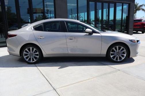 Platinum Quartz Metallic 2025 Mazda Mazda3 FWD w/Preferred Package