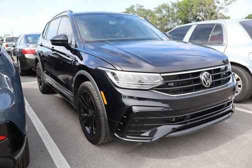 Deep Black 2023 Volkswagen Tiguan 2.0T SE R-Line Black