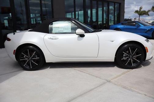 Snowflake White Pearl Mica 2026 Mazda MX-5 Miata Grand Touring