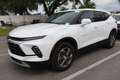 Summit White 2025 Chevrolet Blazer 2LT