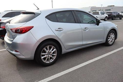 Sonic Silver Metallic 2018 Mazda Mazda3 Sport