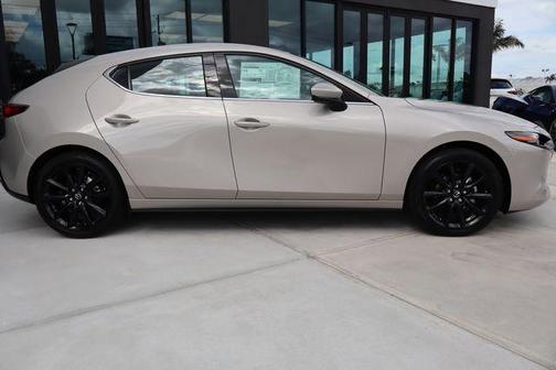 Platinum 2026 Mazda Mazda3 FWD w/Premium Package