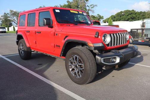 Firecracker Red Clearcoat 2025 Jeep Wrangler 4-Door Sahara 4x4