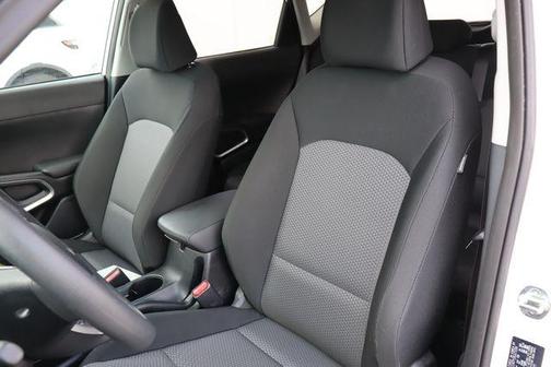 Clear White/Black Roof 2024 Kia Soul S