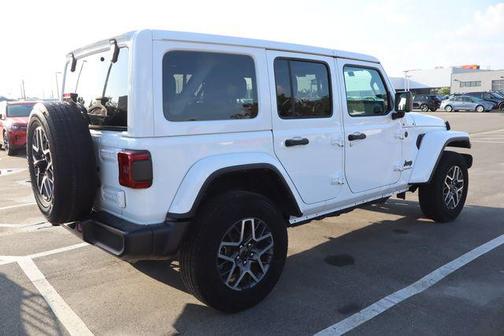 Bright White Clearcoat 2025 Jeep Wrangler 4-Door Sahara 4x4