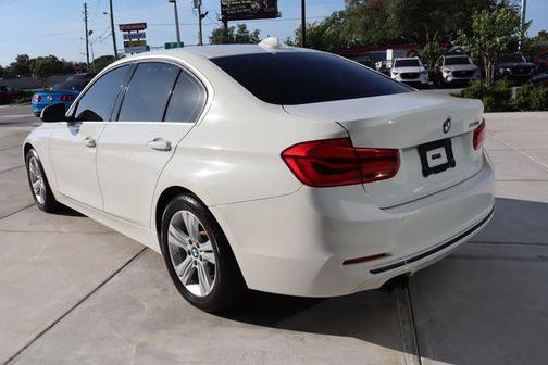 Alpine White 2018 BMW 330 330i
