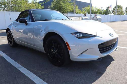 Ceramic White 2019 Mazda MX-5 Miata Sport