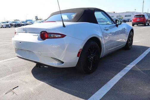 Ceramic White 2019 Mazda MX-5 Miata Sport