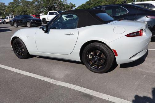 Ceramic White 2019 Mazda MX-5 Miata Sport