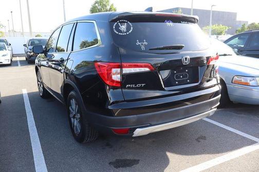 Crystal Black Pearl 2021 Honda Pilot 2WD EX-L