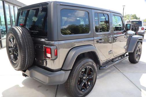 Granite Crystal Metallic Clearcoat 2022 Jeep Wrangler Unlimited Sport Altitude