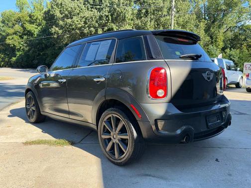 2011 MINI Cooper S Countryman Base