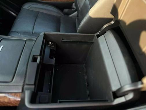 2015 Chevrolet Suburban 1500 LTZ