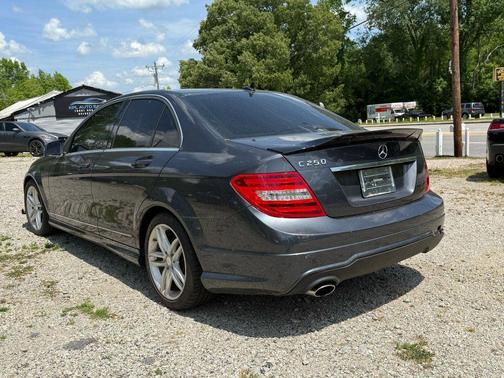 2013 Mercedes-Benz C-Class C 250 Luxury Sedan 4D