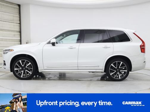 2023 Volvo XC90 B6 Plus