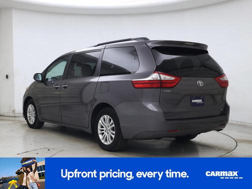 2017 Toyota Sienna XLE