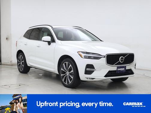 2022 Volvo XC60 B5 Momentum