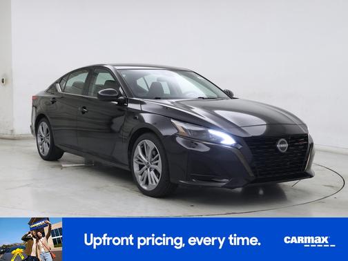 2023 Nissan Altima SR