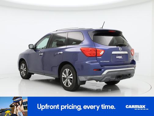 2017 Nissan Pathfinder SL