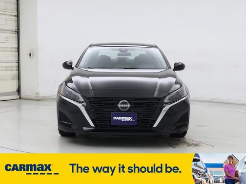 2023 Nissan Altima SV