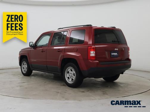 Red 2017 Jeep Patriot Sport