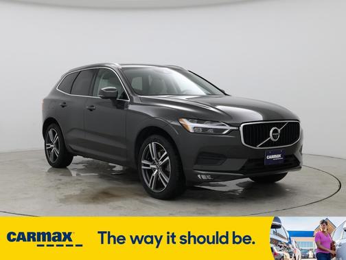 2021 Volvo XC60 T6 Momentum
