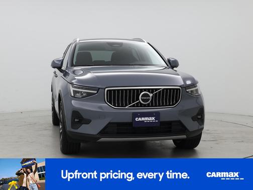 2023 Volvo XC40 B5 Plus Bright Theme