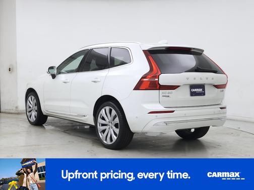 2023 Volvo XC60 B5 Ultimate Bright Theme