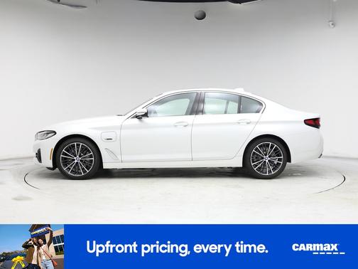 2022 BMW 530e 