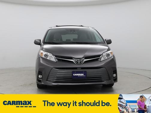 2018 Toyota Sienna XLE Premium