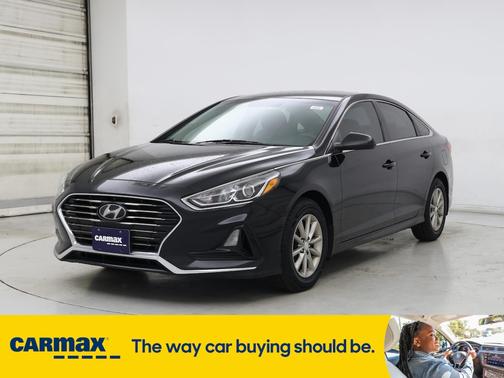 2018 Hyundai SONATA SE