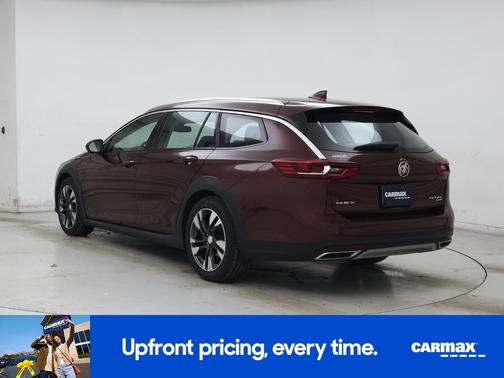 2018 Buick Regal TourX Essence