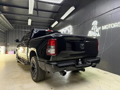 Diamond Black Crystal Pearlcoat 2020 RAM 1500 Big Horn/Lone Star