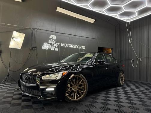 Black 2015 INFINITI Q50 Sport