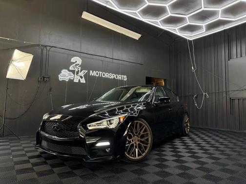 Black 2015 INFINITI Q50 Sport