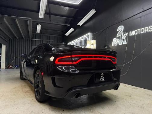 Pitch Black Clearcoat 2019 Dodge Charger GT