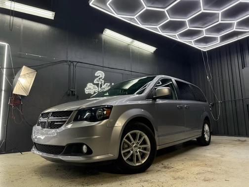 Billet Clearcoat 2018 Dodge Grand Caravan SXT