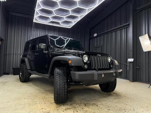 Black Clearcoat 2016 Jeep Wrangler Unlimited Sport