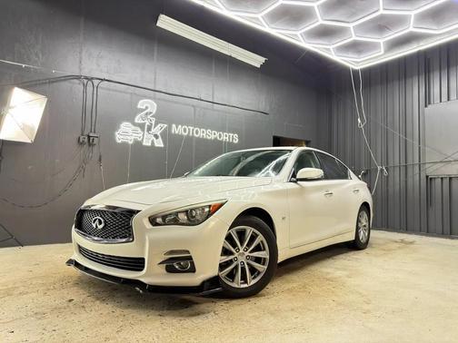 2015 INFINITI Q50 Premium