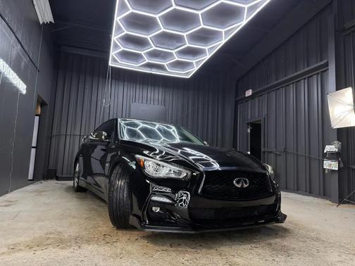Black 2018 INFINITI Q50 3.0t LUXE