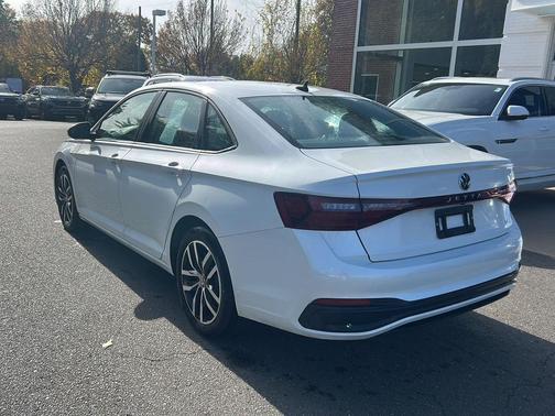 2025 Volkswagen Jetta 1.5T SE