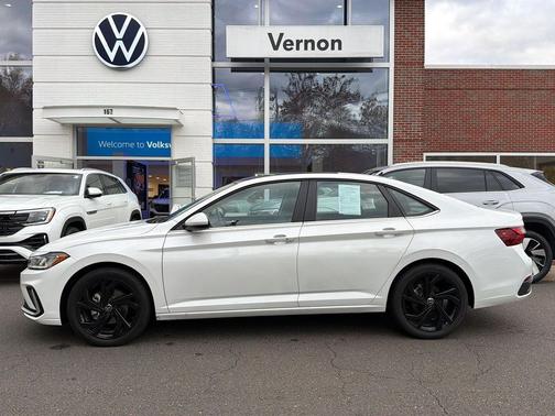 2025 Volkswagen Jetta 1.5T SE