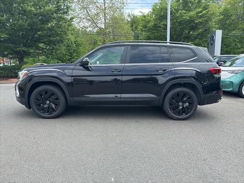 2025 Volkswagen Atlas 2.0T SE w/Technology 4MOTION