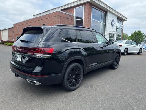 2025 Volkswagen Atlas 2.0T SE w/Technology 4MOTION
