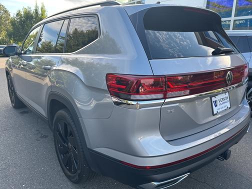 2024 Volkswagen Atlas 2.0T SE