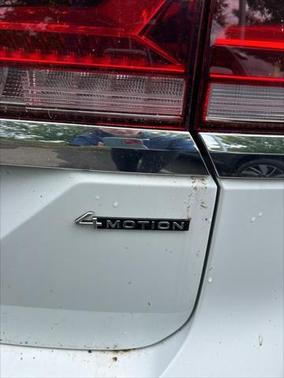 2025 Volkswagen Atlas 2.0T SE w/Technology 4MOTION